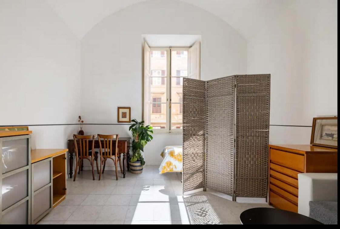 Apartamento Romeo. Luminoso Al Centro Di
